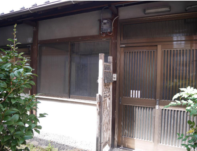 大津市追分町の住宅付店舗戸建の外観