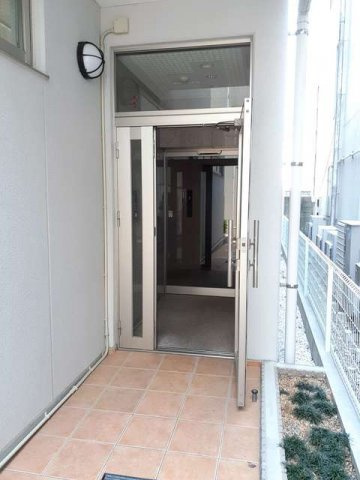 ソワ・リヴィエールのエントランス|落ち着いたエントランスです