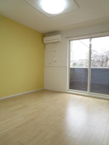 ナイトＢの居間・リビング|ゆったりとした居間です