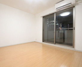 レジディア靭公園の居間・リビング