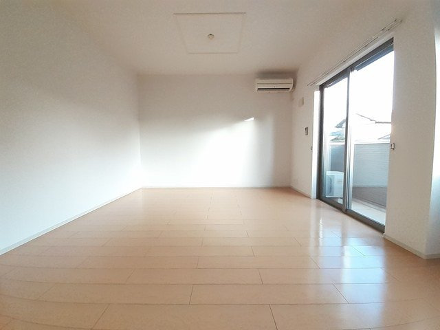 シャルマン・ジョイの居間・リビング