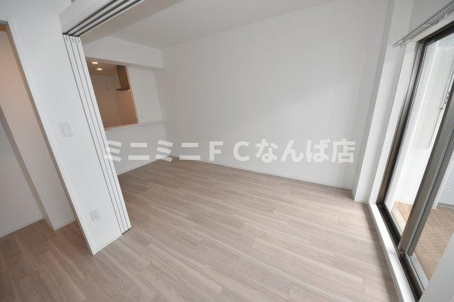 セレニテ難波グランデノール