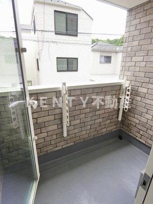 【バルコニー】 | ハーミットクラブハウスソフィア横浜生麦駅前 | ２．３階はバルコニー付き