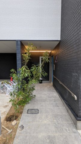 ラ・フォルム宝塚栄町のエントランス|建物の内部です