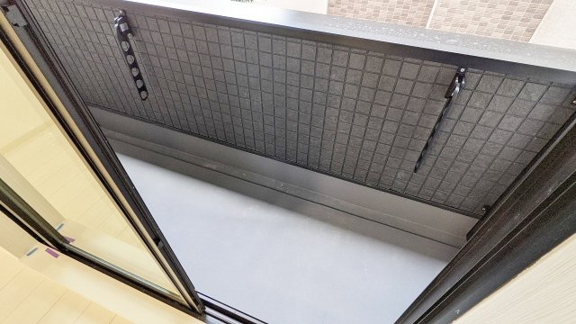 ラ・フォルム宝塚栄町のバルコニー|外からの目が気にならないバルコニーで洗濯物が干せます