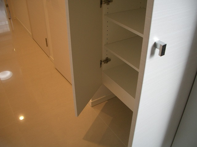 シューズボックス