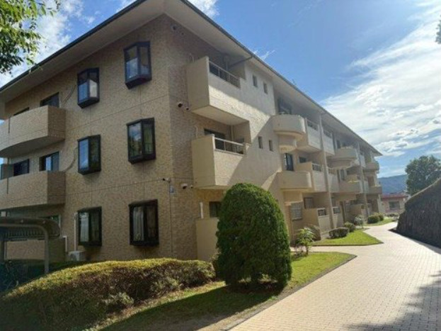 ハイラーク双ヶ丘・参番館の外観