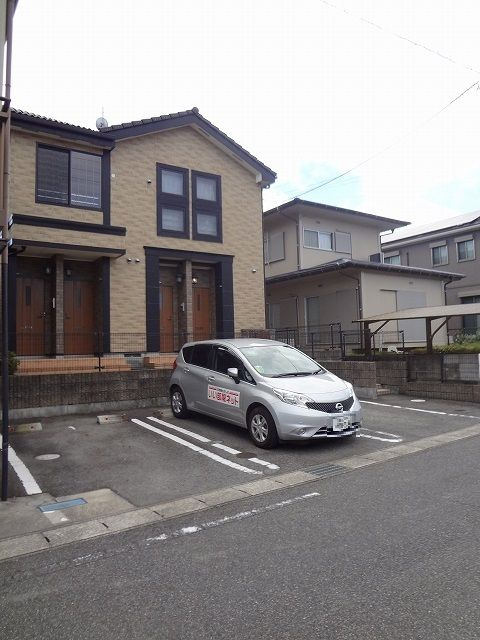 エスペランスの駐車場