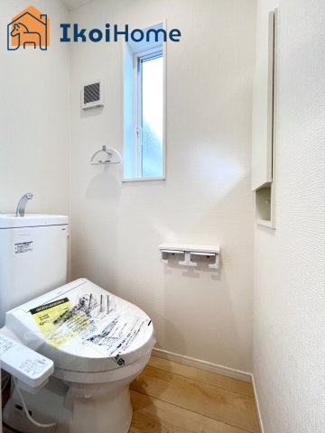 神戸市西区玉津町西河原第4　新築戸建のトイレ|【ホームページに現地動画掲載中】●年中無休：当日予約可●トイレが2か所あるので夜中も安心です。