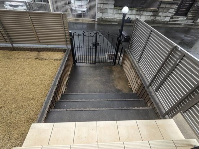 【エントランス】 | 磯辺三丁目戸建