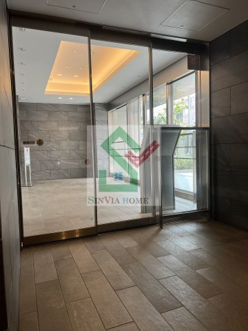 レーベン清瀬ザタワーのロビー