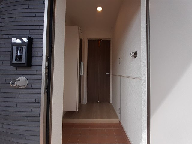 グレースヴィラージュ弐番館の玄関