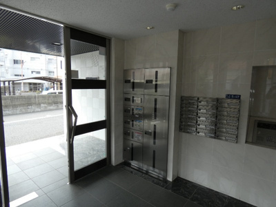 【エントランス】 | イーストタイガー