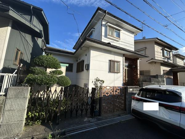 八戸市柏崎４丁目の外観|【リフォーム前】