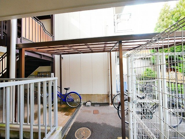 コーポ三和新大宮Ⅱ号館のその他|駐輪場です