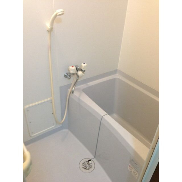 アンプルールフェールウィンドの浴室