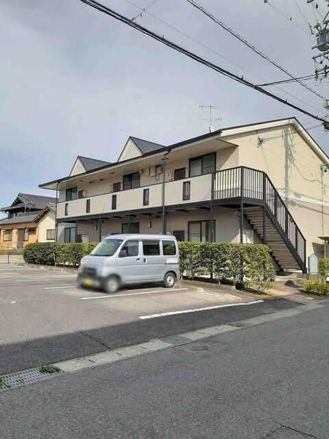 ハピネス松島の駐車場