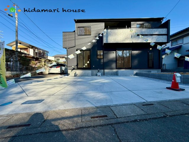 上尾市泉台2丁目2期　新築戸建　ブルーミングガーデン01の駐車場