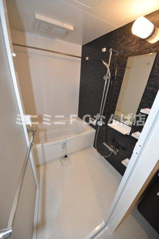 セレニテフラン難波の浴室