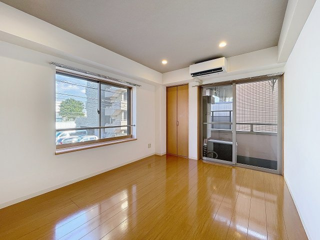 アップルパイONEの居間・リビング