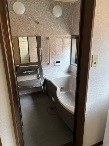 見附市緑町　中古戸建の独立洗面台