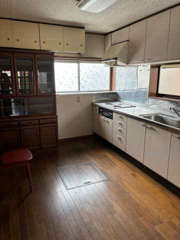 見附市緑町　中古戸建のキッチン