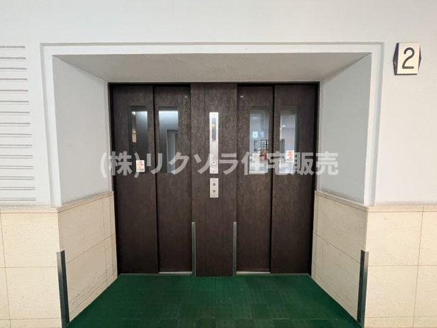 香里ヶ丘セントポリア壱号のその他共用部分|エレベーター2基
■物件内覧・資金計画相談・住宅ローン相談、リフォーム相談、お問合せ受付中■
※当日・翌日のご内覧、ご相談はお電話でのお問合せがスムーズです！