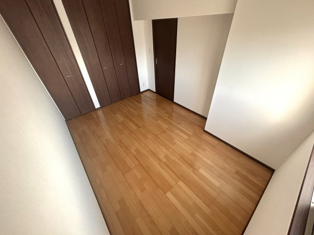 リバティベルの洋室