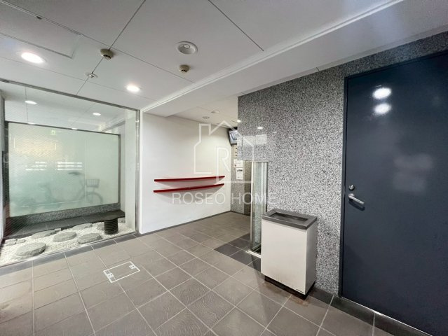 アリスマナーガーデン四天王寺のロビー