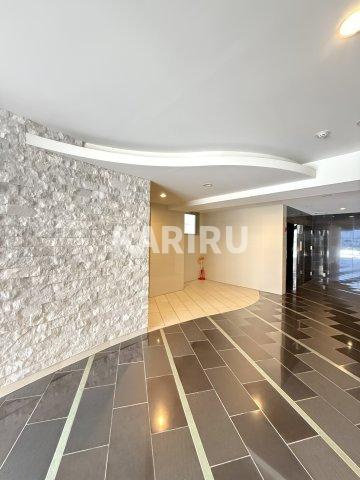 SERENiTE谷四のロビー