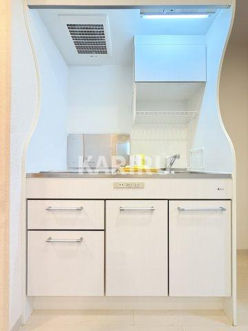 SERENiTE谷四のキッチン