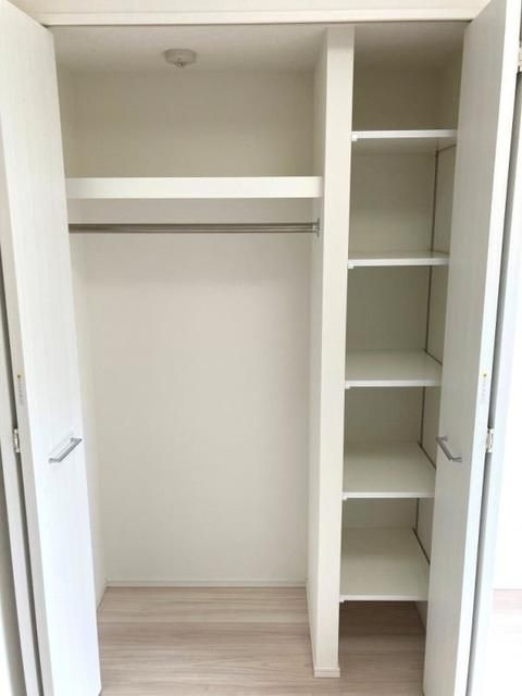 ラティエラ滝野川の収納