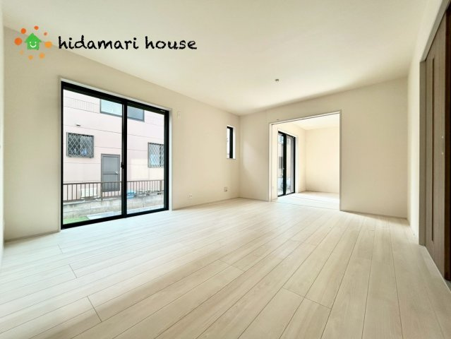 桶川市坂田971　新築戸建　ハートフルタウンAの居間・リビング