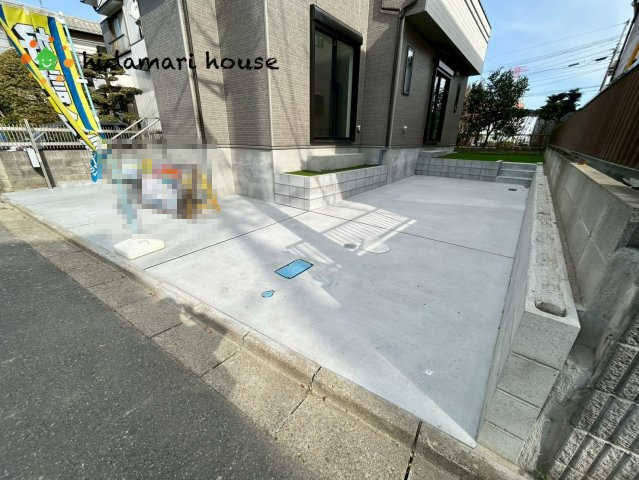 桶川市坂田971　新築戸建　ハートフルタウンAの前面道路含む現地写真