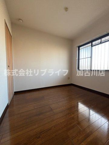 加古川市別府町石町の賃貸マンションの寝室