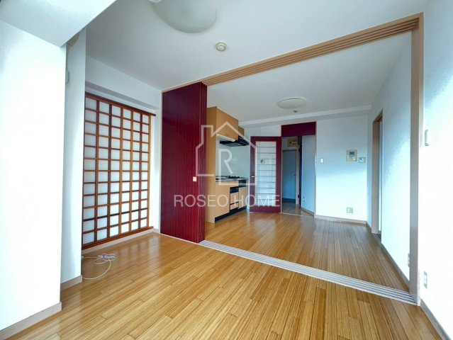 アリスマナーガーデン四天王寺の居間・リビング