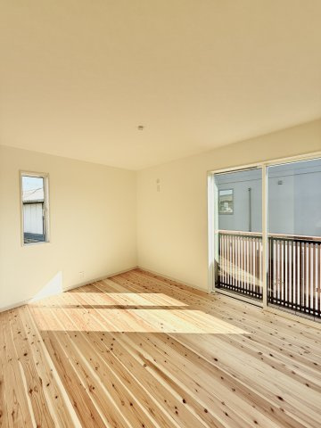 浜名区中瀬の居間・リビング|全居室フローリング！畳の色褪せの心配がありません！
