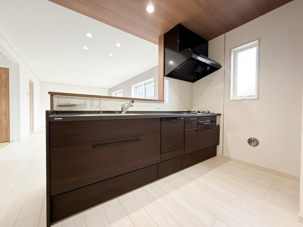 栃木市平柳町3丁目　新築戸建Bのキッチン