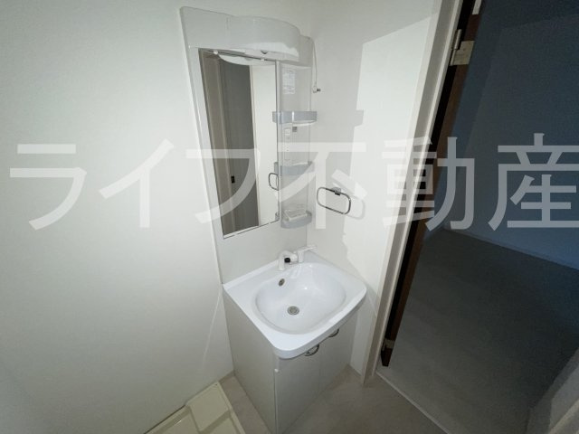 F asecia Luisの独立洗面台|独立洗面台、朝の身支度には欠かせません