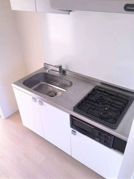 アマーレ東海通のキッチン