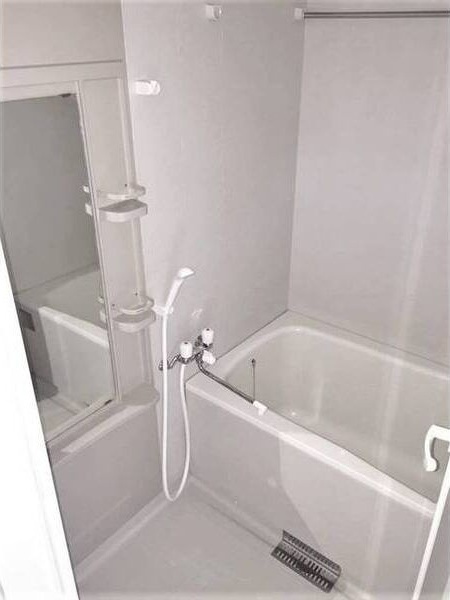 アマーレ東海通の浴室