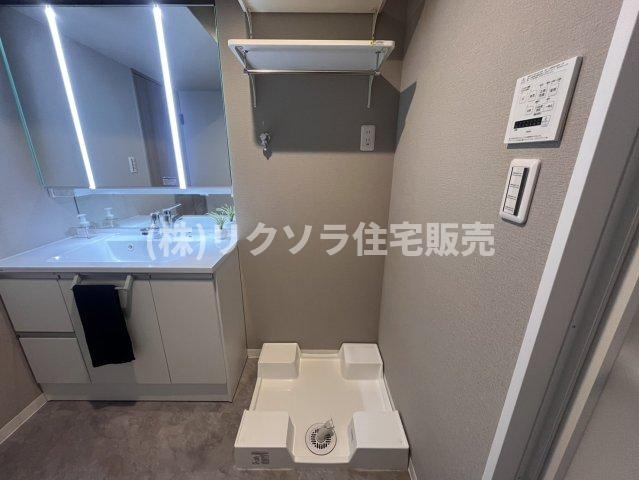 メロディーハイム香里ヶ丘ツインビューベガタワーのランドリースペース|可動棚付きランドリースペース
■物件内覧・資金計画相談・住宅ローン相談、リフォーム相談、お問合せ受付中■
※当日・翌日のご内覧、ご相談はお電話でのお問合せがスムーズです！