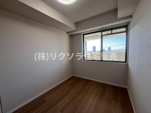 メロディーハイム香里ヶ丘ツインビューベガタワーの洋室|洋室6.0帖
■物件内覧・資金計画相談・住宅ローン相談、リフォーム相談、お問合せ受付中■
※当日・翌日のご内覧、ご相談はお電話でのお問合せがスムーズです！