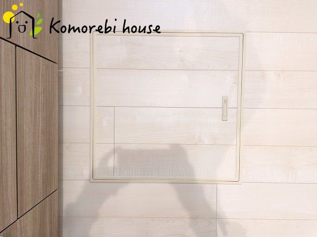 鴻巣松原　2期　新築一戸建て　リーブルガーデン　02の内装|防災グッズや非常用の水を保管するのに最適な床下収納。見えない場所にしっかり収納できて、生活感を隠しつつ備えが可能。