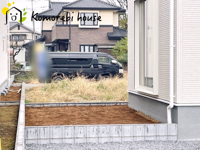 鴻巣松原　2期　新築一戸建て　リーブルガーデン　02の庭|普段は自転車置き場や家事スペースとして活躍し、見た目と実用性を兼ね備えたお庭です。