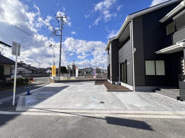 新築　藤岡市藤岡第34　Livele Garden.S　1号棟の駐車場|現地写真　駐車スペースは並列2台分可能です！
