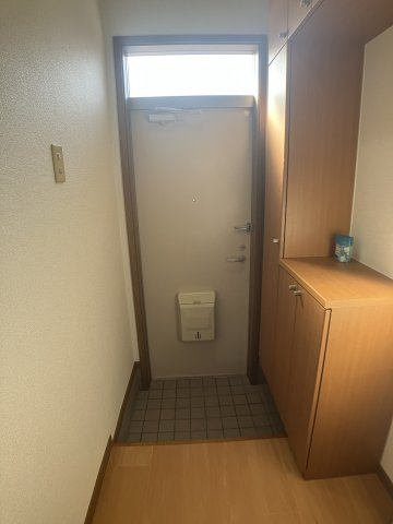 パールヒルズ K・Hの玄関