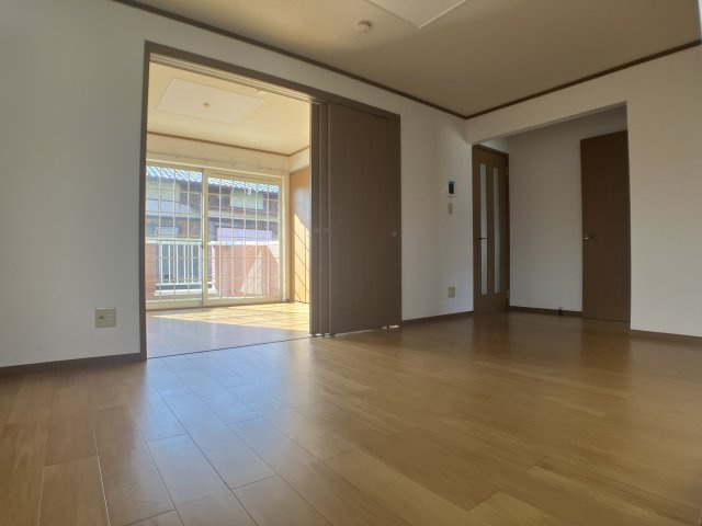 パールヒルズ K・Hの居間・リビング