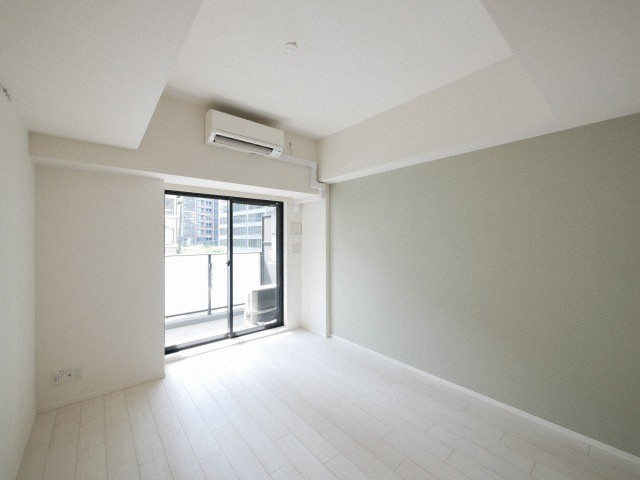 ルーエ天満橋の居間・リビング