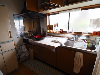 浜尻町　中古住宅のキッチン